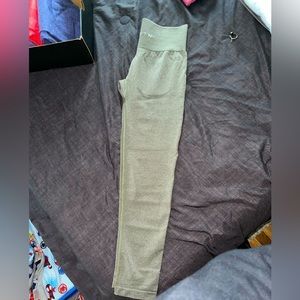 NVGTN butt contour seamless leggings khaki never worn